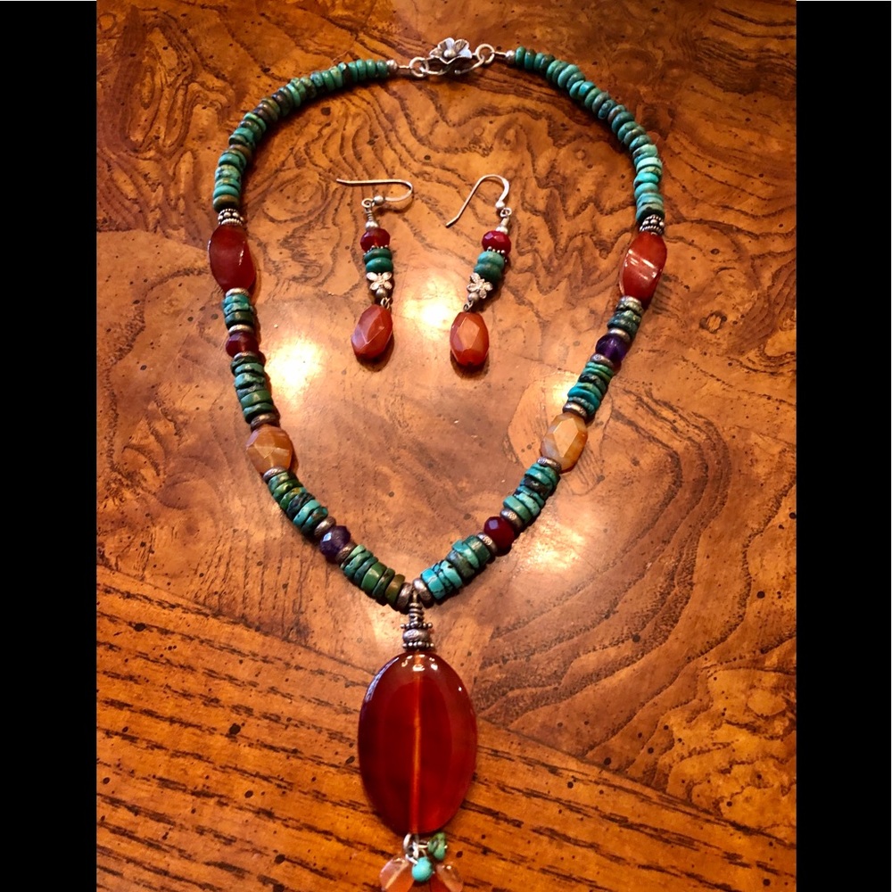 Necklace/Earrings set Semi-precious stones